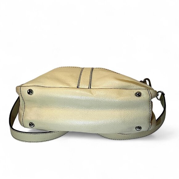 Tignanello Camel Color Leather Purse Crossbody Zipper Closure11 Pockets 3 Inside - Picture 10 of 15